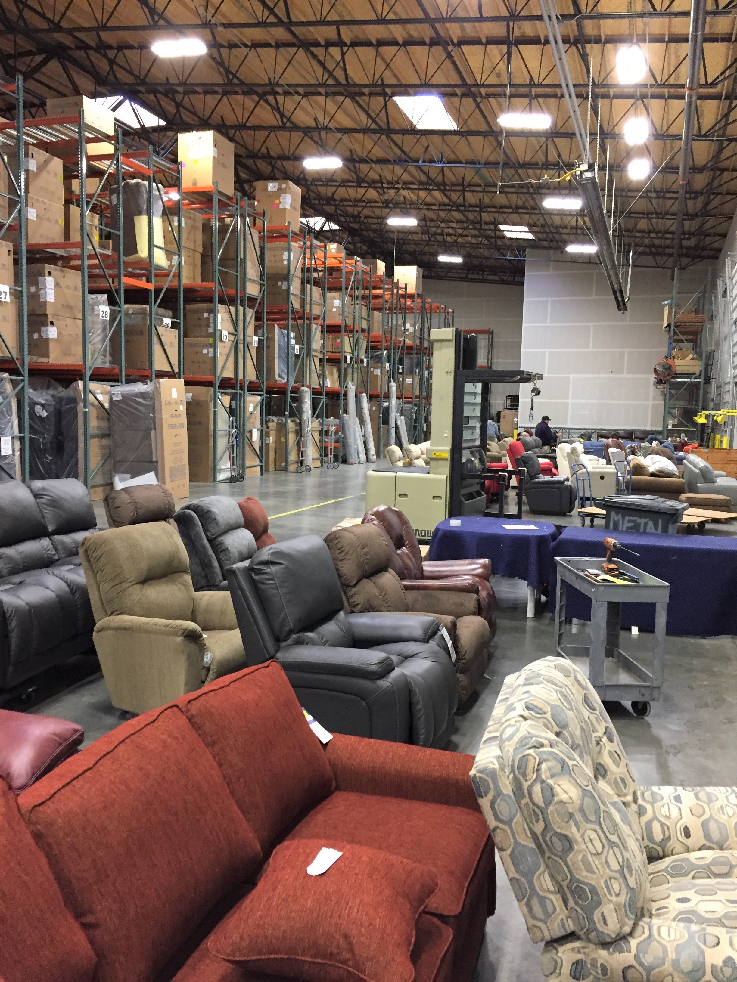 Transmotion Delivery Assembly Installation Relocation Extraction Removal Chicago IL Michigan Indiana Washington California Local Near me Downers Grove Illinois La-Z-Boy Port Ludlow Washington Amy Premier Loveseat and Amy Premier Sofa