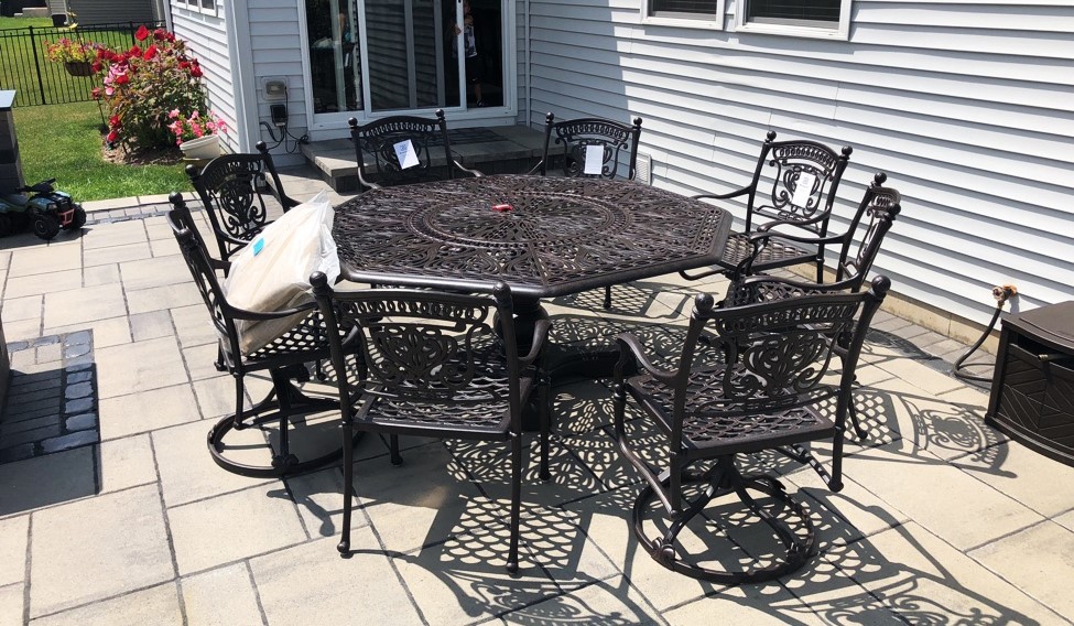 Assembly Of A Patio Furniture Set, Hanamint Outdoor Furniture